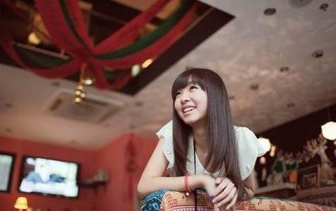 唯美早安心语说说句子：想要别人爱你，前提是先好好爱自己2