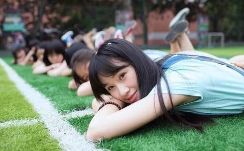唯美早安心语说说：能一直和一人做伴，实属不易2