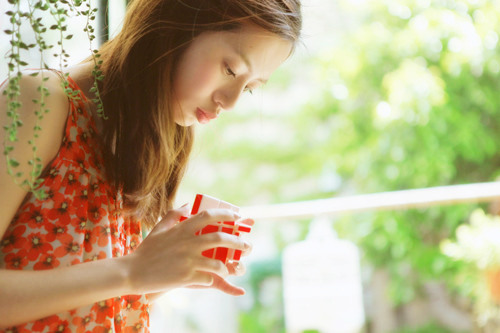 朋友圈伤感女生说说配图长点的