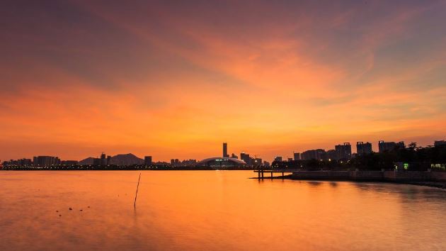 夕阳西下晚霞优美简短句子