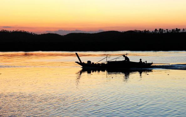 夕阳西下比喻句和造句